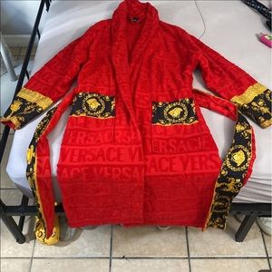 AUTHENTIC VERSACE ROBE SIZE: M